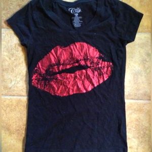 Lip t-shirt